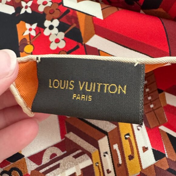 Louis Vuitton 90cm Silk Square Scarf in Red - Picture 2 of 9